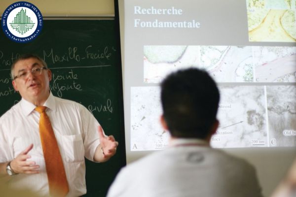 Tiêu chuẩn đối với giảng viên đại học được cử ra nước ngoài giảng dạy, nghiên cứu khoa học và trao đổi học thuật ra sao?