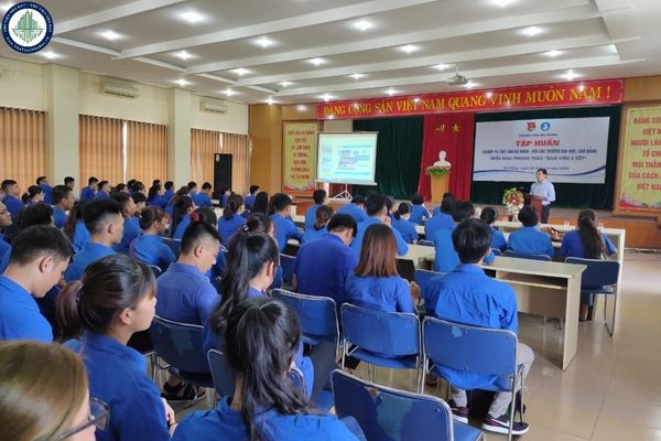 Chính sách đối với cán bộ Đoàn Thanh Niên tại các trường học như thế nào? Cán bộ đoàn trường đại học hoàn thành tốt nhiệm vụ được cộng điểm ưu tiên khi thi tuyển công chức không?