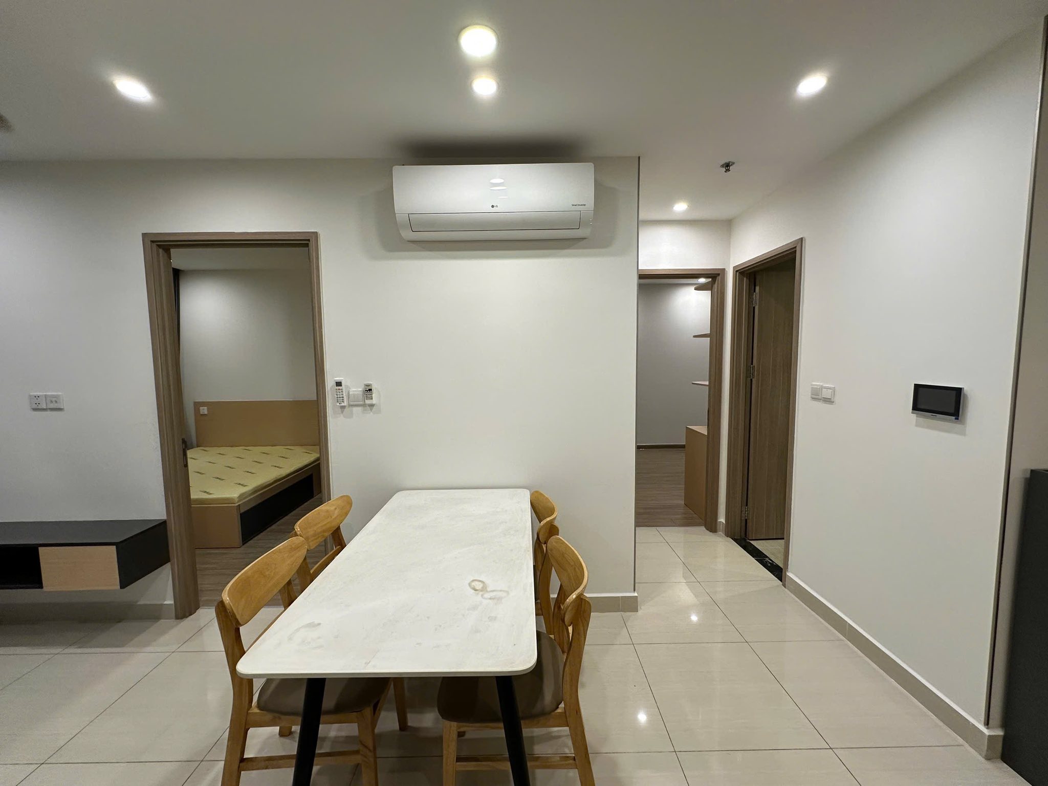 Căn hộ 2PN The Origami Vinhomes Grand Park, dt 67m2, view Đông Nam, giá all in 3,5 tỷ