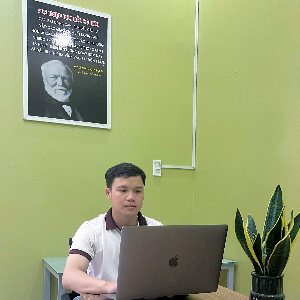 LÊ HƯỚNG