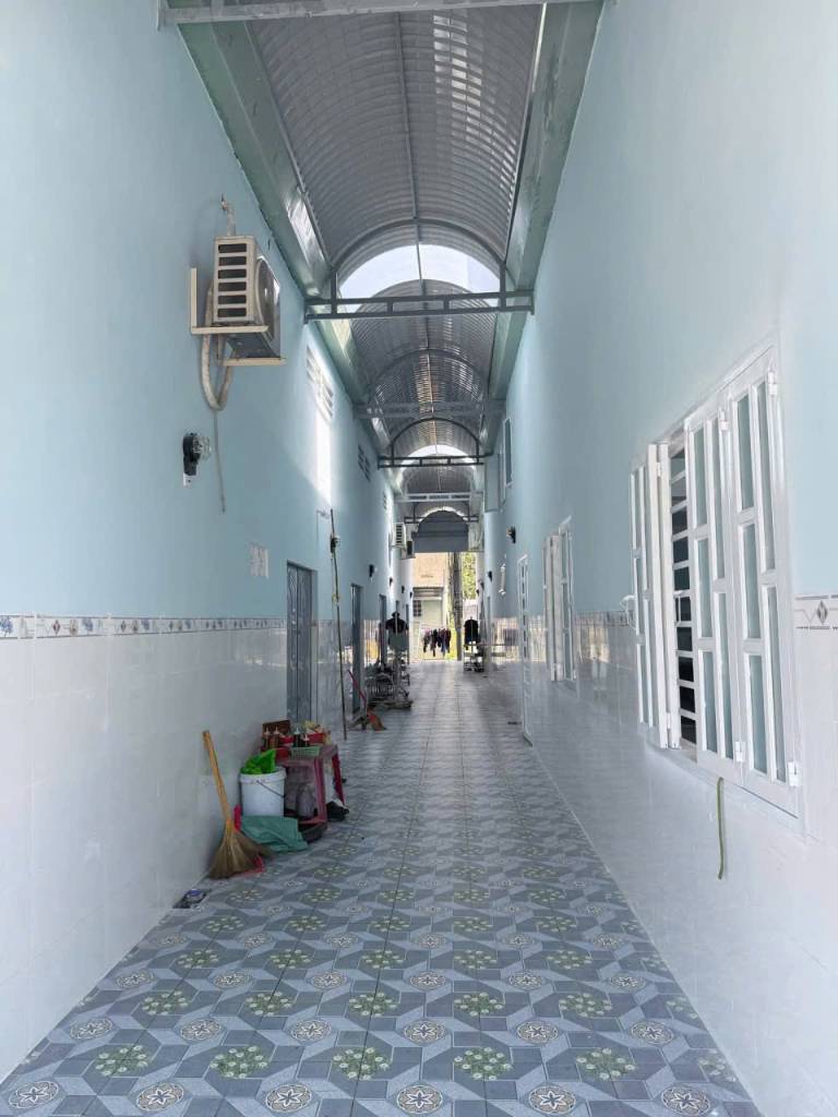 BÁN DÃY TRỌ GẦN KĐT ECOLAKES, MỸ PHƯỚC 3, DIỆN TÍCH 300M2, GIÁ CHỈ 980 TRIỆU