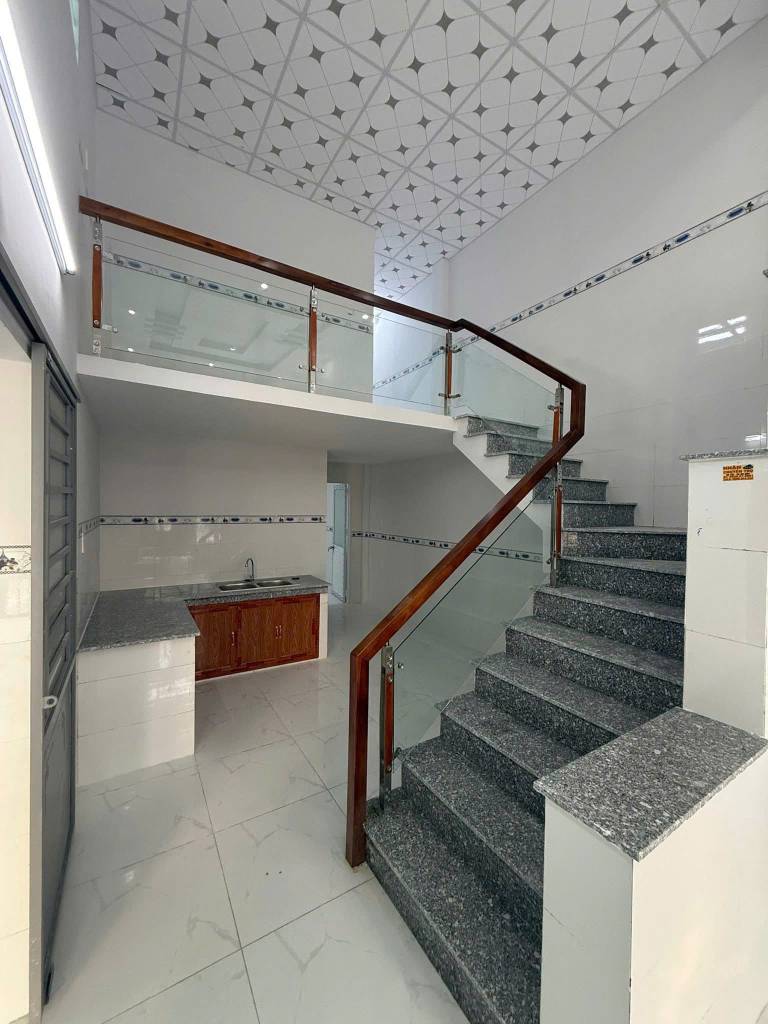 BÁN DÃY TRỌ GẦN KĐT ECOLAKES, MỸ PHƯỚC 3, DIỆN TÍCH 300M2, GIÁ CHỈ 980 TRIỆU