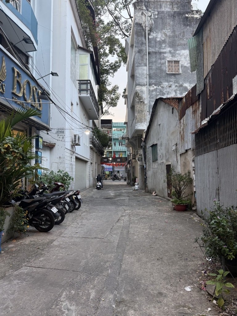 Bán Nhà Riêng HXH Trần Phú Q5 - Xe Hơi Đỗ Cửa - Dt 3,9/4,6 x 14,9 - Chỉ 8,6 Tỷ