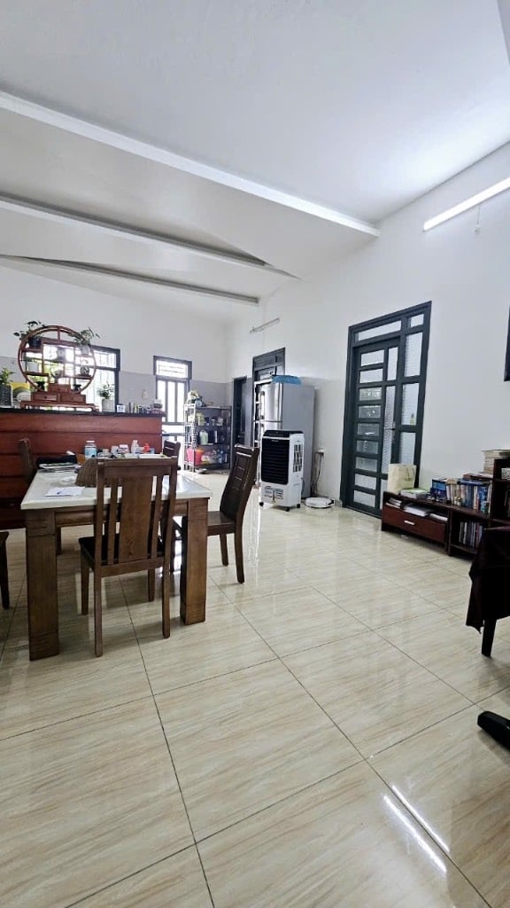 Bán nhà đường số 10 Linh Đông, Thủ Đức, hẻm xe tải, dt  7x 28,5m, chỉ 11,3 tỷ