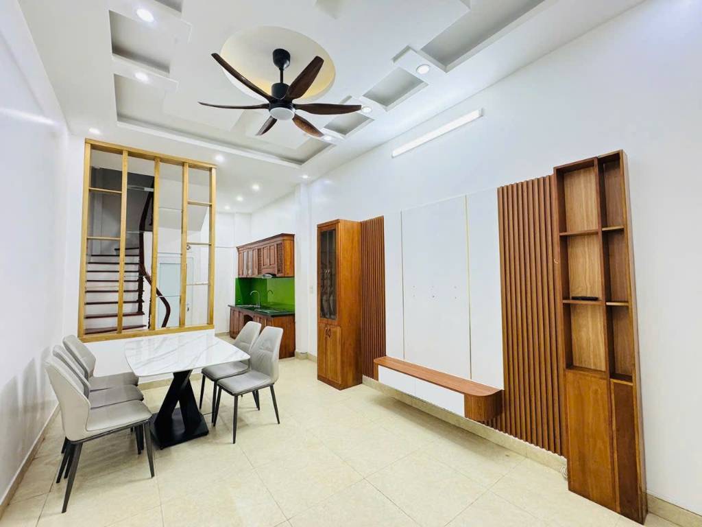 BÁN NHÀ CẦU GIẤY, NGÕ RỘNG GẦN PHỐ, 6 TẦNG, MẶT TIỀN 3,6M, NHỈNH 12 TỶ, NHÀ ĐẸP Ở NGAY
