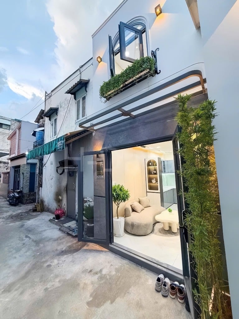 CHO THUÊ NHÀ NGUYÊN CĂN PHAN VĂN TRỊ, 2PN 2WC MỚI XÂY, GIÁ HỮU NGHỊ, FULL NỘI THẤT