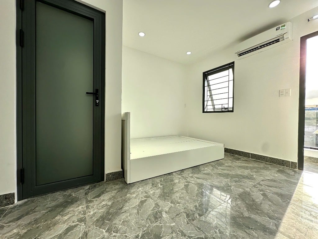 CHO THUÊ STUDIO BÌNH THẠNH, GẦN PHAN CHU TRINH, SVĐ GIA ĐỊNH, BAN CÔNG, 35M2 FULL NỘI THẤT