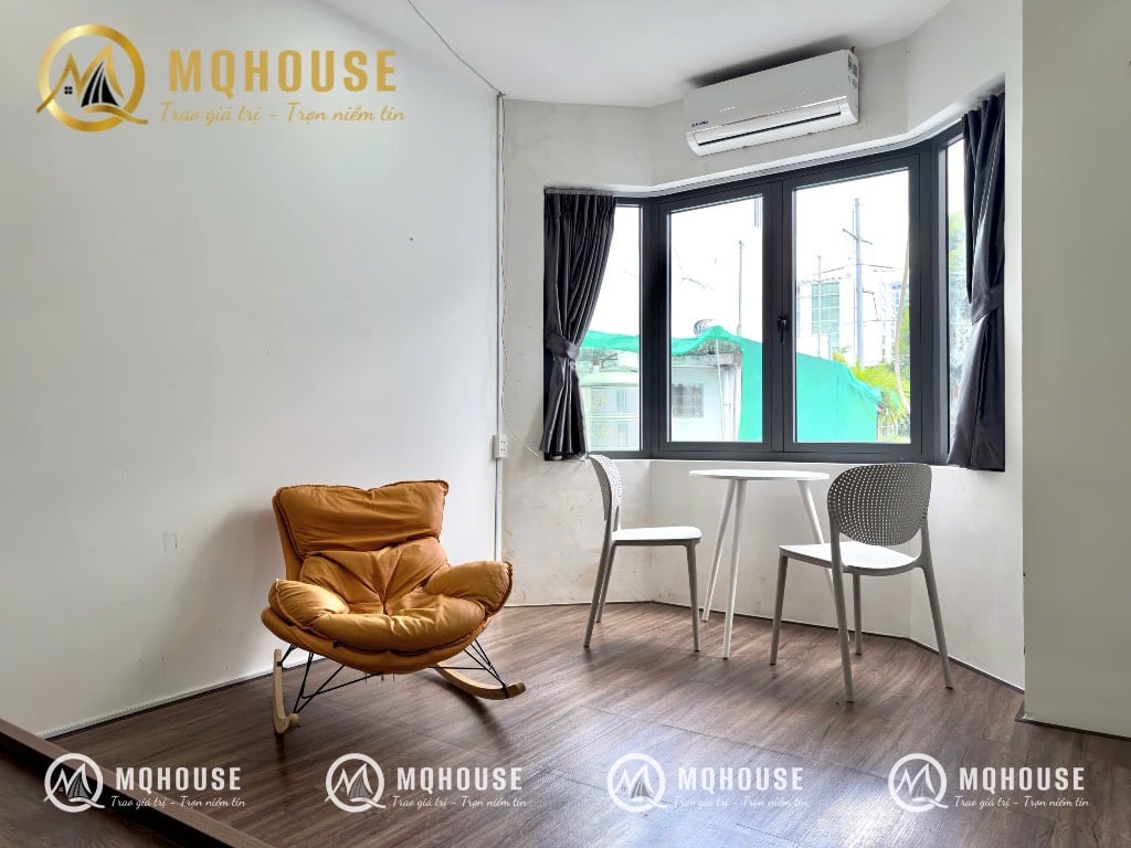 CĂN HỘ DỊCH VỤ CAO CẤP – CỬA SỔ, BAN CÔNG LỚN – FULL NỘI THẤT – QUẬN 3