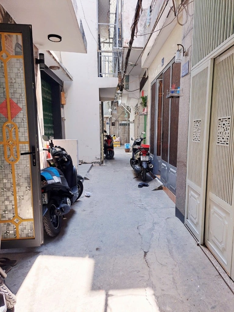 Bán nhà Vĩnh Viễn, Quận 10, hẻm 3 gác, nhà 4 tầng, hoàn công đủ, nhỉnh 3 tỷ