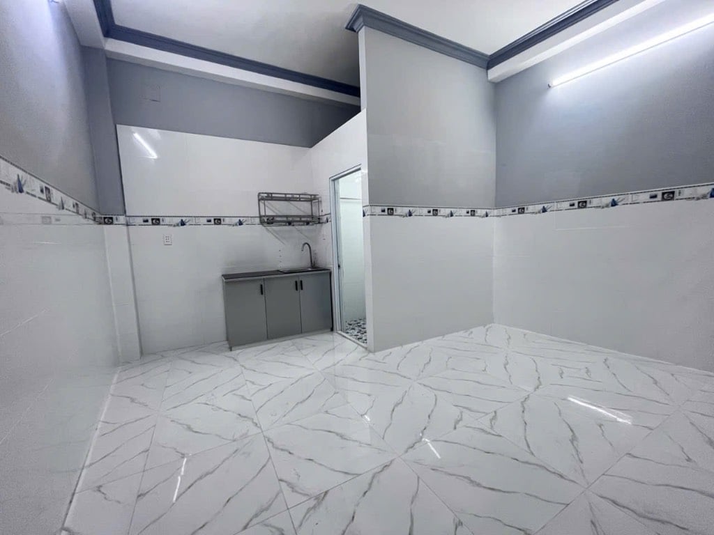 Cho thuê phòng trọ ngay Bùi Công Trừng Q12