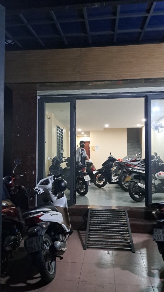 Bán tòa CHDV hẻm xe hơi Trường Sơn, Tân Bình, diện tích 5 x 20,1m, chỉ 23,3 tỷ