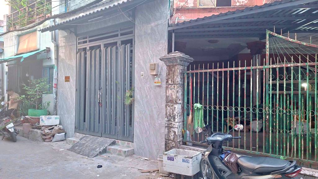 Nhà Bình Tân_3 tầng thiết kế hiện đại_Dt (64m2)_nhỉnh 5ty