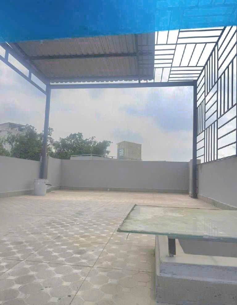 Bán nhà đường Chiến Lược Bình Tân, nhà 3 tầng thiết kế hiện đại, Dt 64m2, nhỉnh 5ty