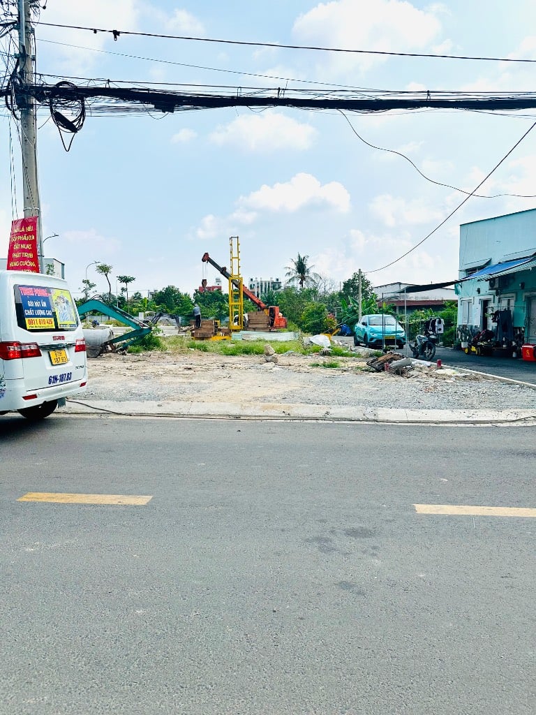 Bán đất mặt tiền đường Thạnh Lộc 29 Quận 12, dt 55m2, giá chỉ 5,35 tỷ