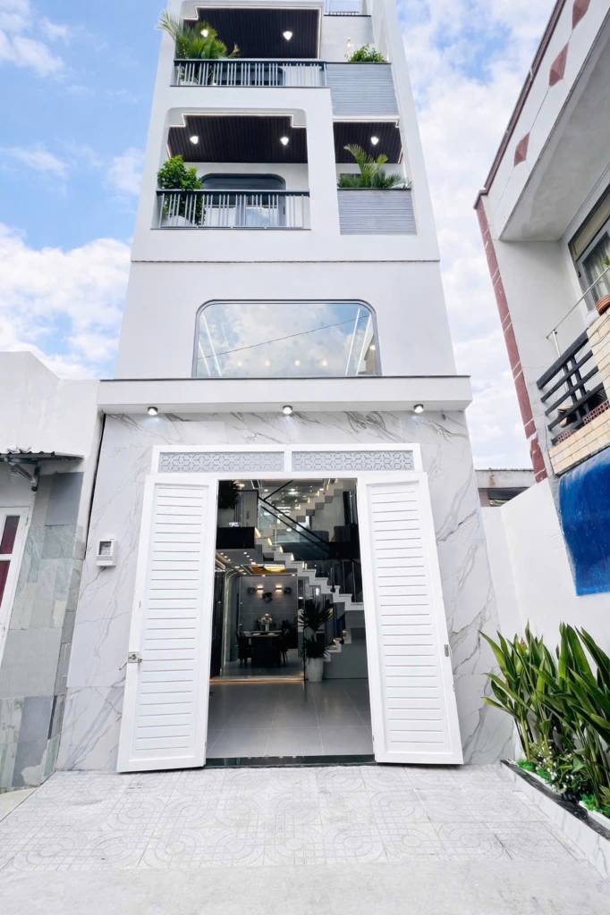 Bán nhà đường Lê Văn Khương, Quận 12, dt 63m2, Gara ô tô, hẻm 6m, nhỉnh 7 Tỷ