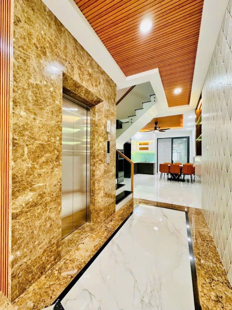 Giá tốt nhất: Bán nhà riêng tại Hiệp Bình Chánh, 2 tỷ 500, 56,8 m2, gần KDT Vạn Phúc. SHR.