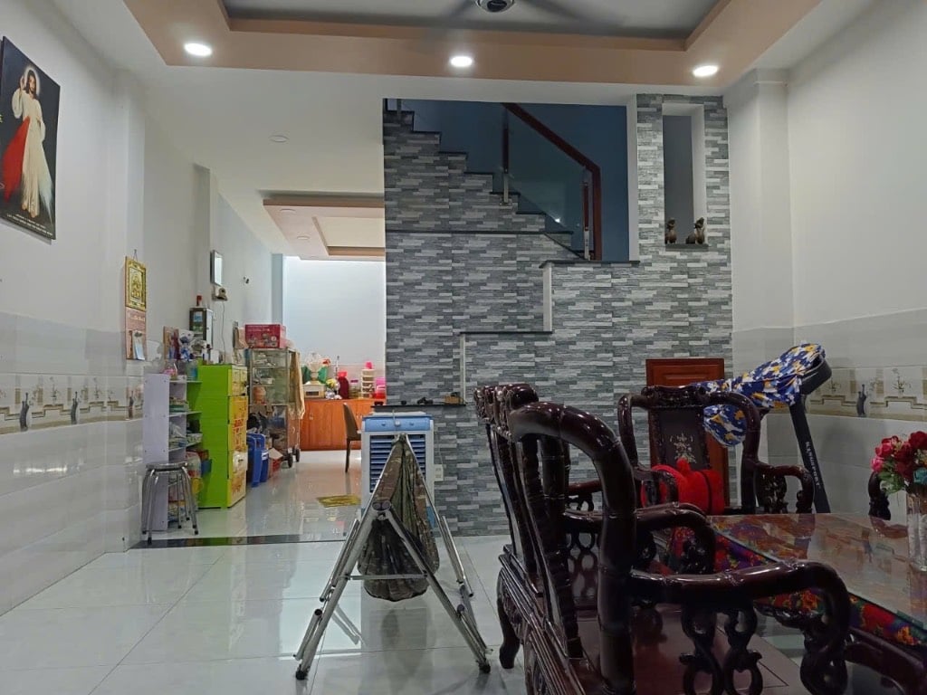 Bán nhà hẻm xe tải Tây Lân Bình Tân, 140m2 ngang 5x28m, 4 tầng 4PN, chính chủ xây ở thiện chí bán