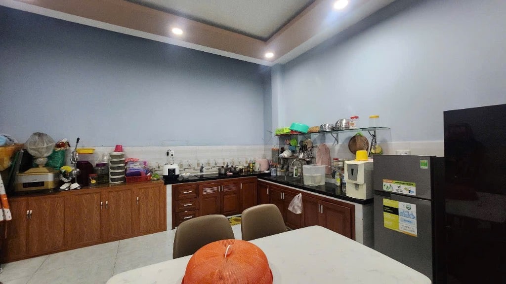 Bán nhà hẻm xe tải Tây Lân Bình Tân, 140m2 ngang 5x28m, 4 tầng 4PN, chính chủ xây ở thiện chí bán