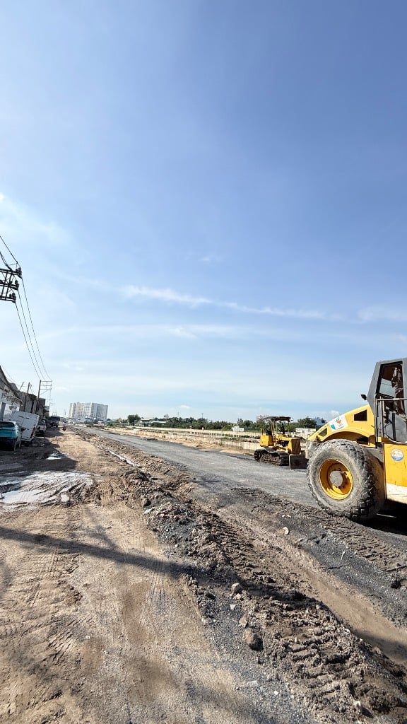 Nhà Mặt Tiền đường Hồ Văn Long, Kênh THAM LƯƠNG, 92m2 ( 4.7 x 19.5 ) full thổ không lộ giới