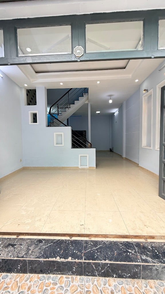 Bán nhà đường Tỉnh Lộ 10, khu Tên Lửa, Bình Tân, hẻm xe hơi, dt 78m2, nhà 3 Tầng 3PN