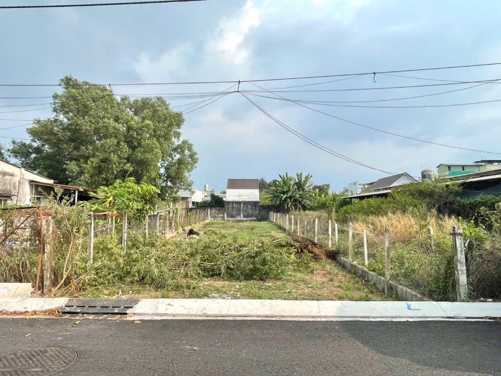 Bán miếng đất Nguyễn Viết Xuân, thị trấn Củ Chi, dt 446m2 đất có thổ cư, sổ riêng