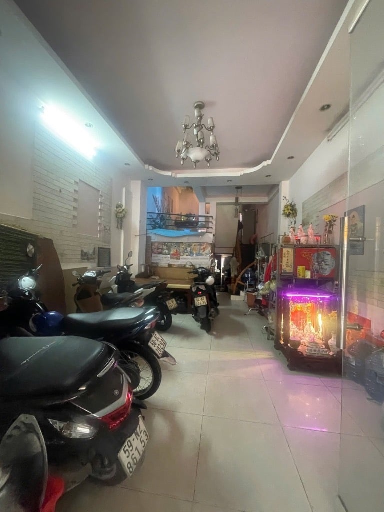 Bán nhà mặt tiền đường số 21, khu Tên Lửa, Bình Tân, dt 90m2 nhà 4 tầng 4PN4WC, ở làm VP