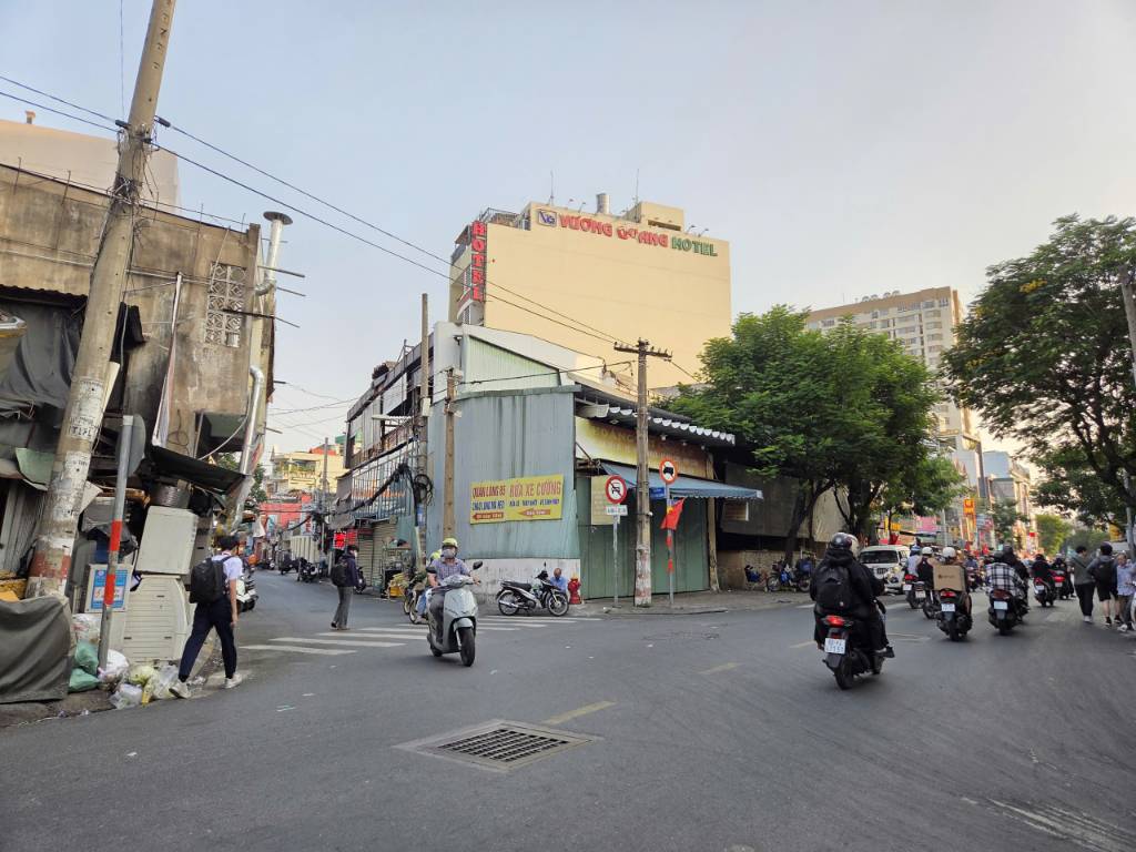 (35mx37m) Góc 2 mặt tiền Phạm Văn Hai & Bùi Thị Xuân - Số 63 Phạm Văn Hai, Q.Tân Bình - Cho thuê !!