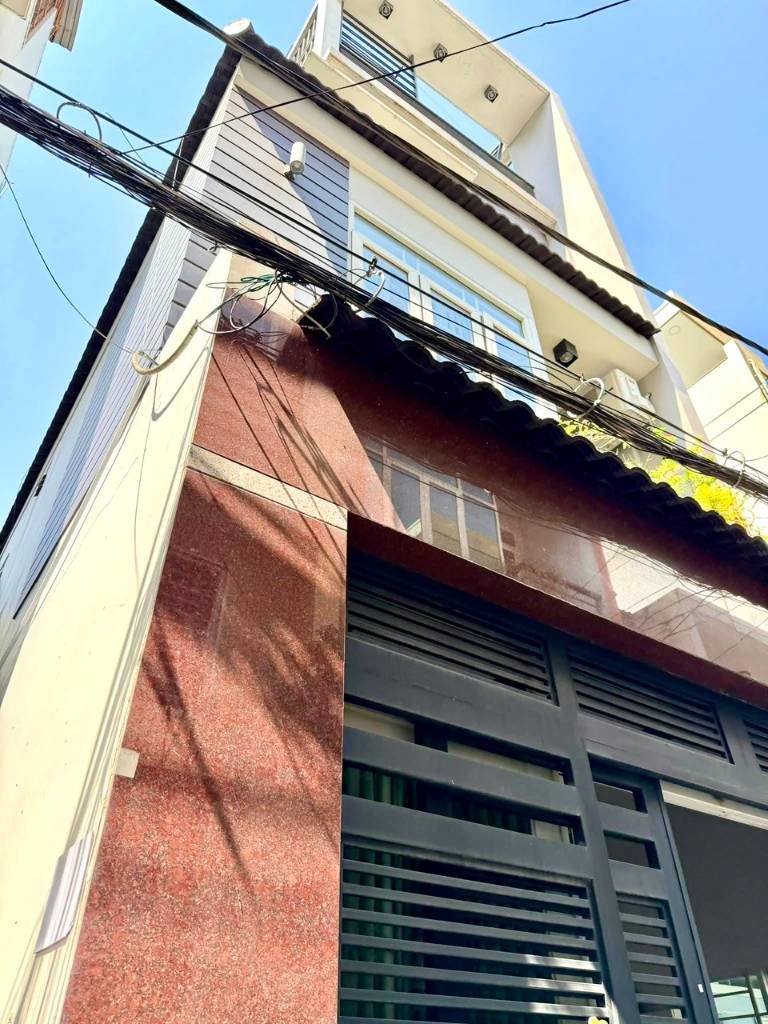 Nhà Đẹp 4 Tầng 57m2 - Gần Mặt Tiền - Vip Phú Nhuận GIÁP Quận 3 - Nhỉnh 9 Tỷ