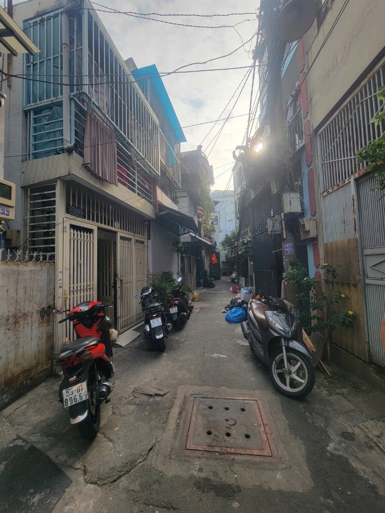 BÁN NHÀ HẺM LÝ THƯỜNG KIỆT, TÂN BÌNH, DIỆN TÍCH 3,2 X 9M PHÁP LÝ CHUẨN, CHỈ 4 TỶ