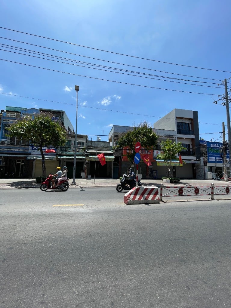 Nhà mặt tiền Ấp Bắc Mỹ Tho Tiền Giang, ngay ngã 4 chợ Thạnh, giá chỉ 11,5 tỷ