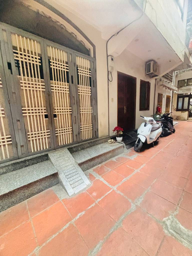 Bán nhà Nguyễn Trường Tộ, Hàng Bún, 10m ra phố, dt 31m2, 4 Tầng, sổ riêng, giá 16,2 tỷ