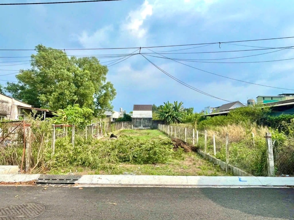 Bán miếng đất Nguyễn Viết Xuân, thị trấn Củ Chi, dt 466m2 đất có thổ cư, sổ riêng