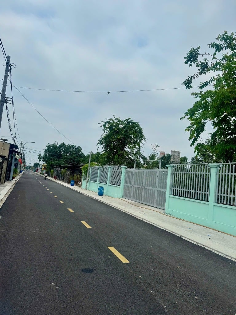 Bán miếng đất Nguyễn Viết Xuân, thị trấn Củ Chi, dt 466m2 đất có thổ cư, sổ riêng