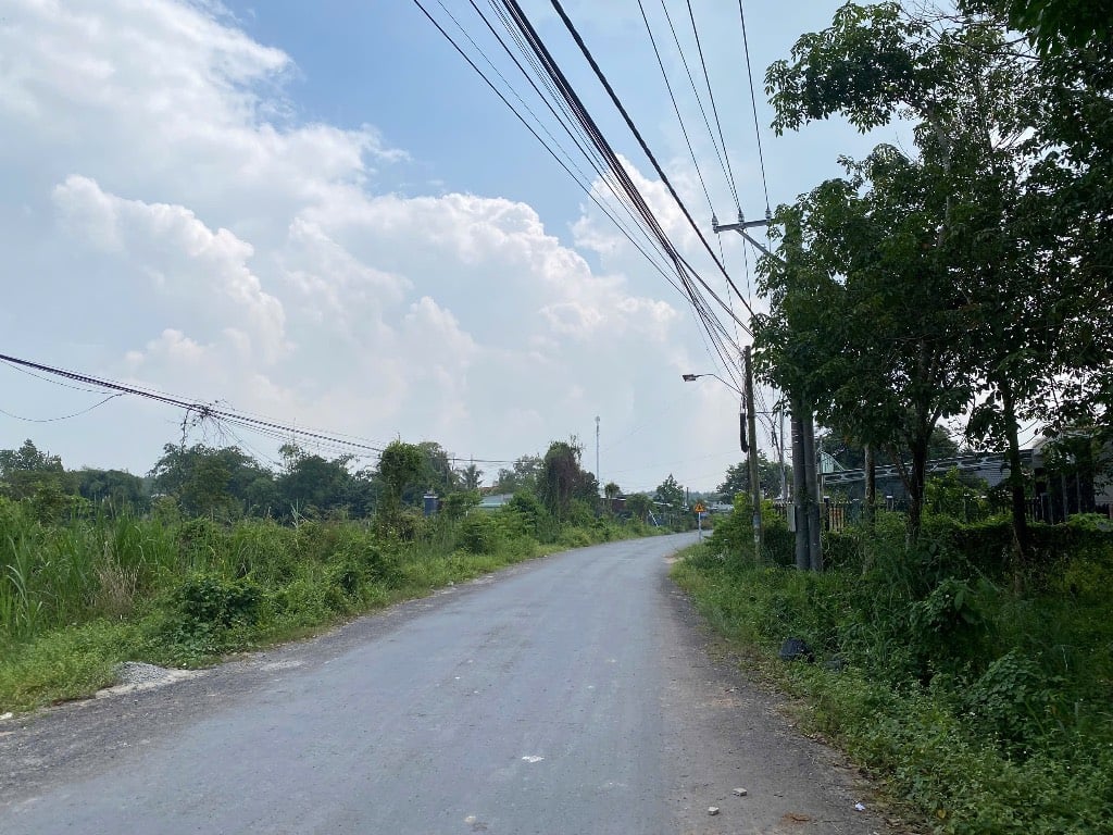 Bán đất 906,5m2 200 thổ cư tại khu vực Trảng Bàng, Tây Ninh