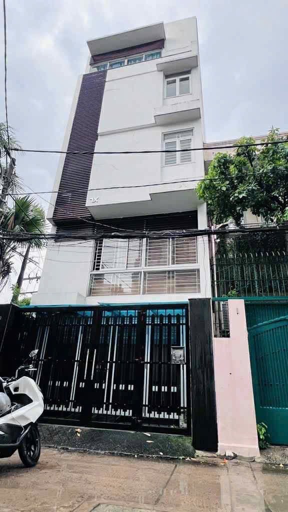 Nhà HXH hẻm 229 Nguyễn Văn Lượng 39m2 x 3.6m x3 lầu chỉ 3.85 tỷ.