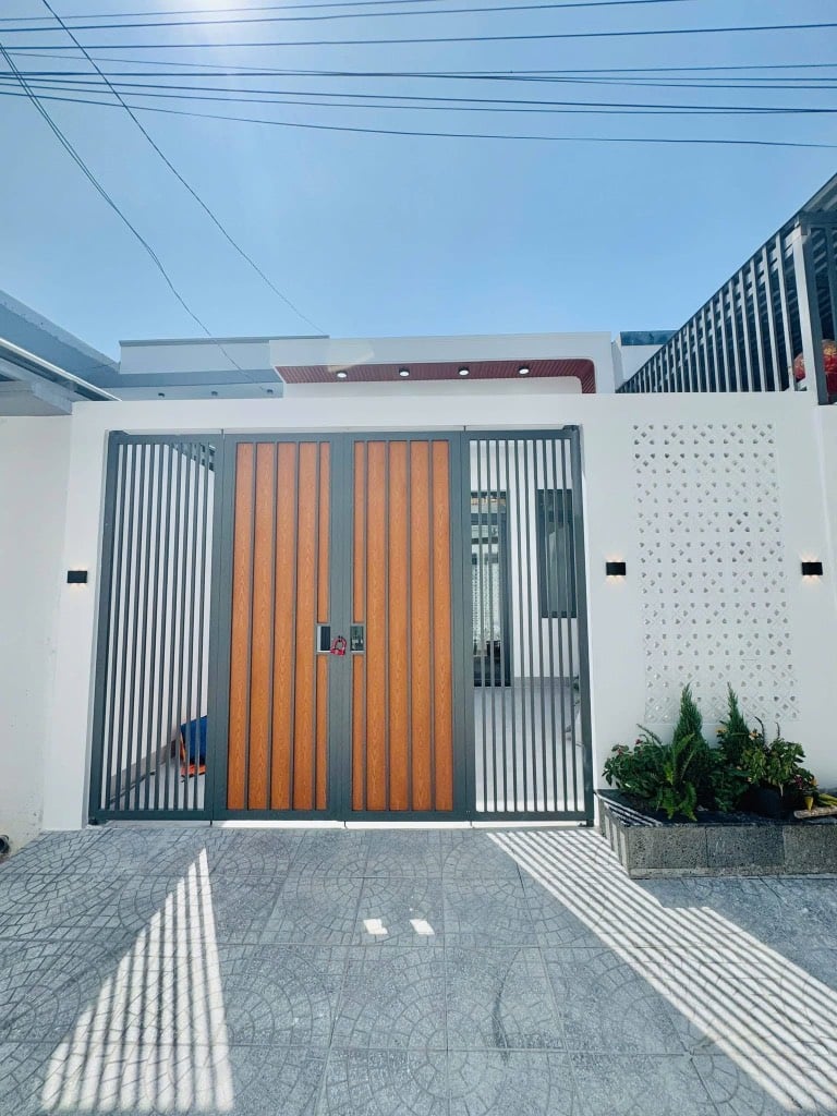 BÁN NHÀ CẤP 4 ĐƯỜNG TRẦN ĐẠI NGHĨA, BÌNH CHÁNH, DIỆN TÍCH ĐẸP, DỄ CHO THUÊ, ĐẦU TƯ, XÂY MỚI