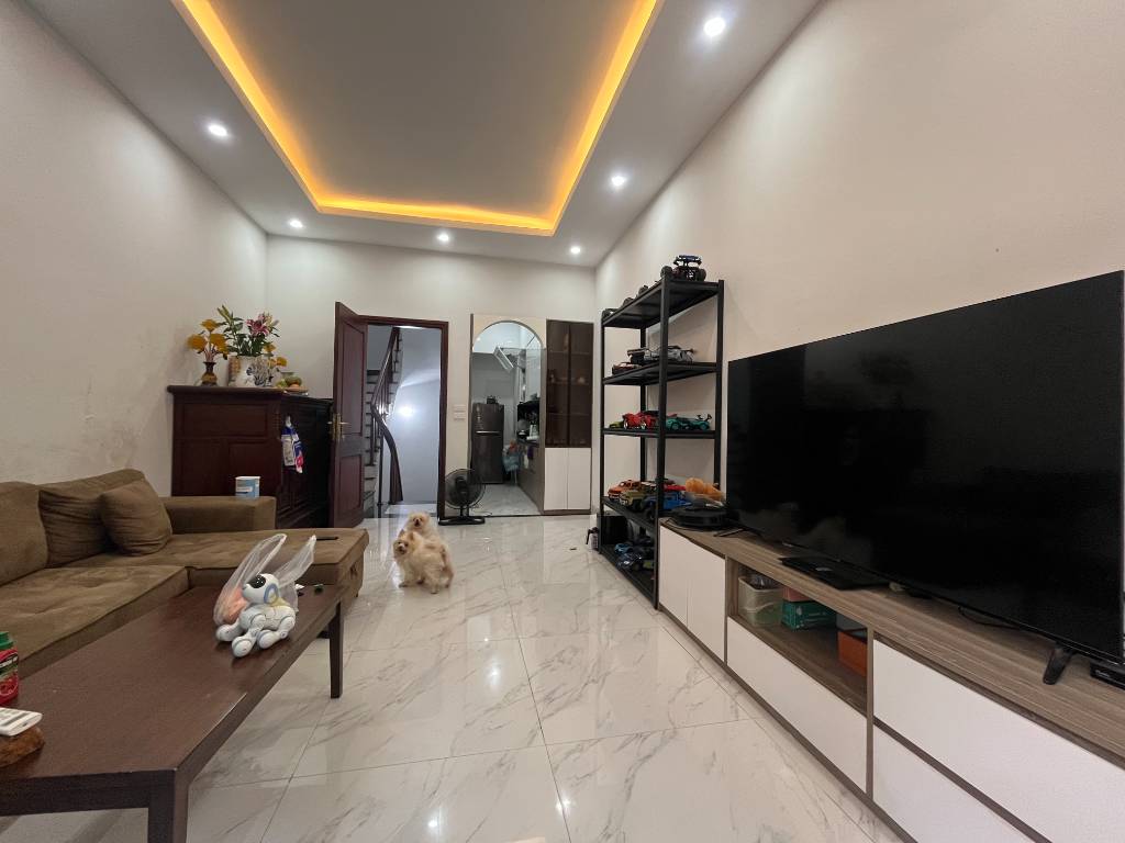 BÁN GẤP NHÀ THANH NHÀN HAI BÀ TRƯNG, NGÕ THÔNG, KINH DOANH TỐT, TIỆN ÍCH ĐẦY ĐỦ