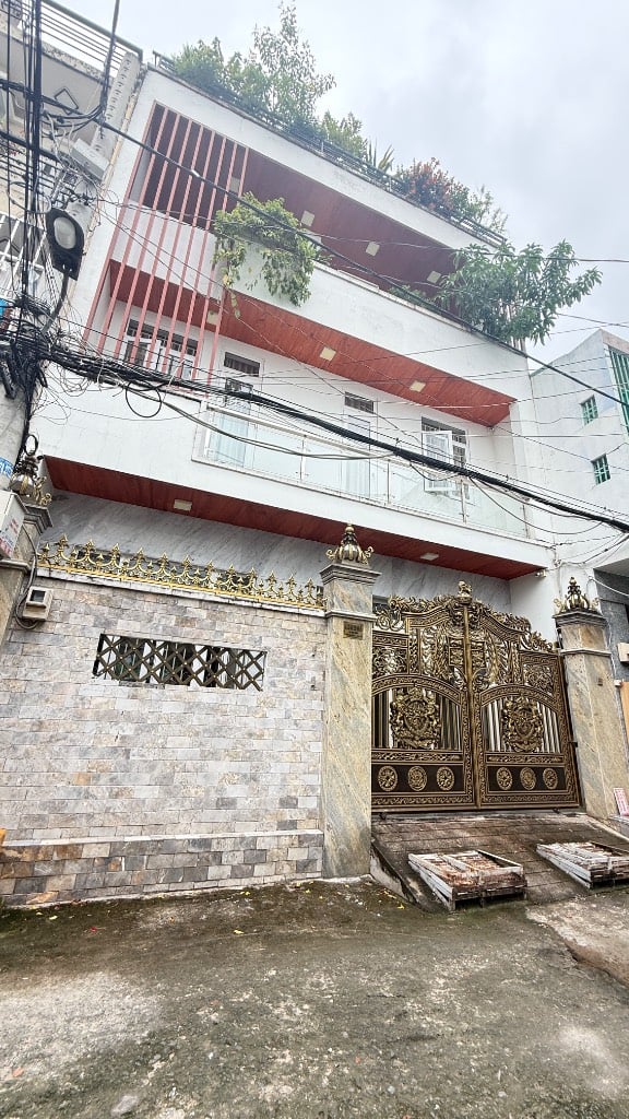 Bán gấp nhà hẻm xe hơi Lê Văn Quới, Bình Tân, 88m2 ngang 8x11m, 4 tầng 4PN, tặng nội thất