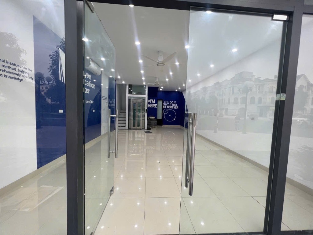 CHÍNH CHỦ, BÁN NHÀ PHỐ LIỀN KỀ VINHOMES OCEAN PARK 1, FULL ĐỒ, CÓ THANG MÁY