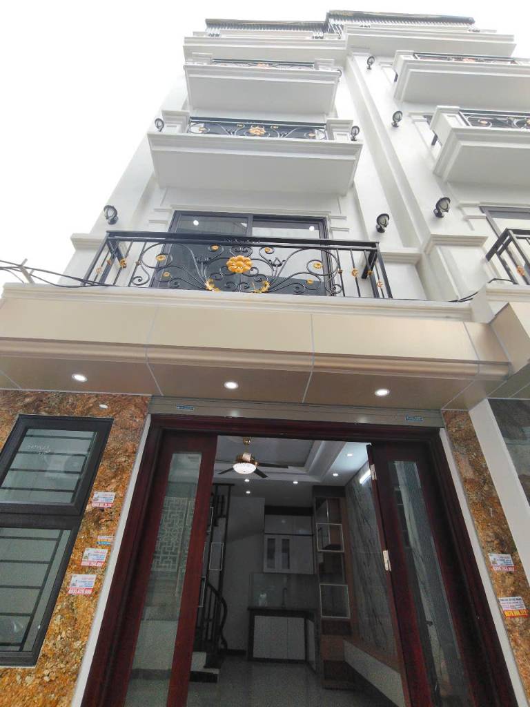 Bán nhà Yên Nghĩa, Hà Đông, cách Quốc lộ 6 50m 31m² 5 tầng, oto đỗ, sát chợ, giá 5,65 tỷ