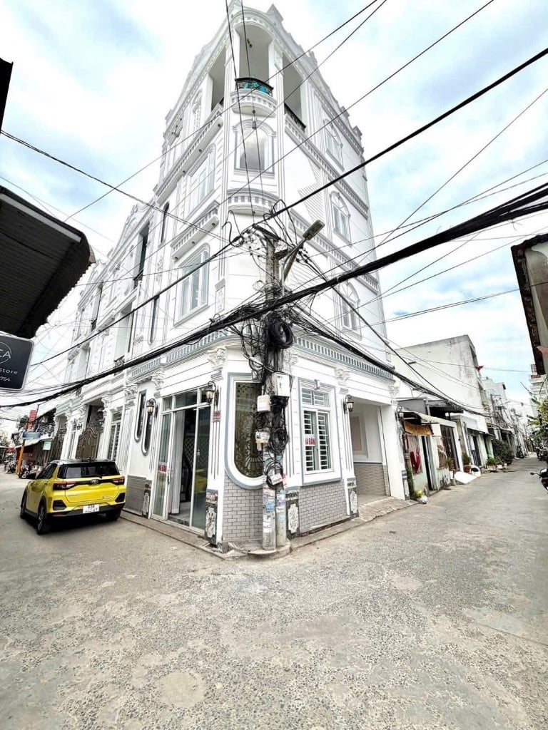 Bán nhà góc 2 mặt tiền hẻm 567 Hồ Bún Xáng,  Ninh Kiều, 4 tầng, 167m², giá 3,59 tỷ
