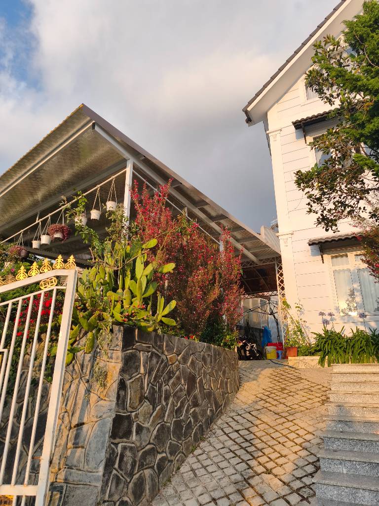 Bán nhà đường Đống Đa, Đà Lạt, diện tích 1100m2 tiện ích đầy đủ, chỉ 60 tỷ
