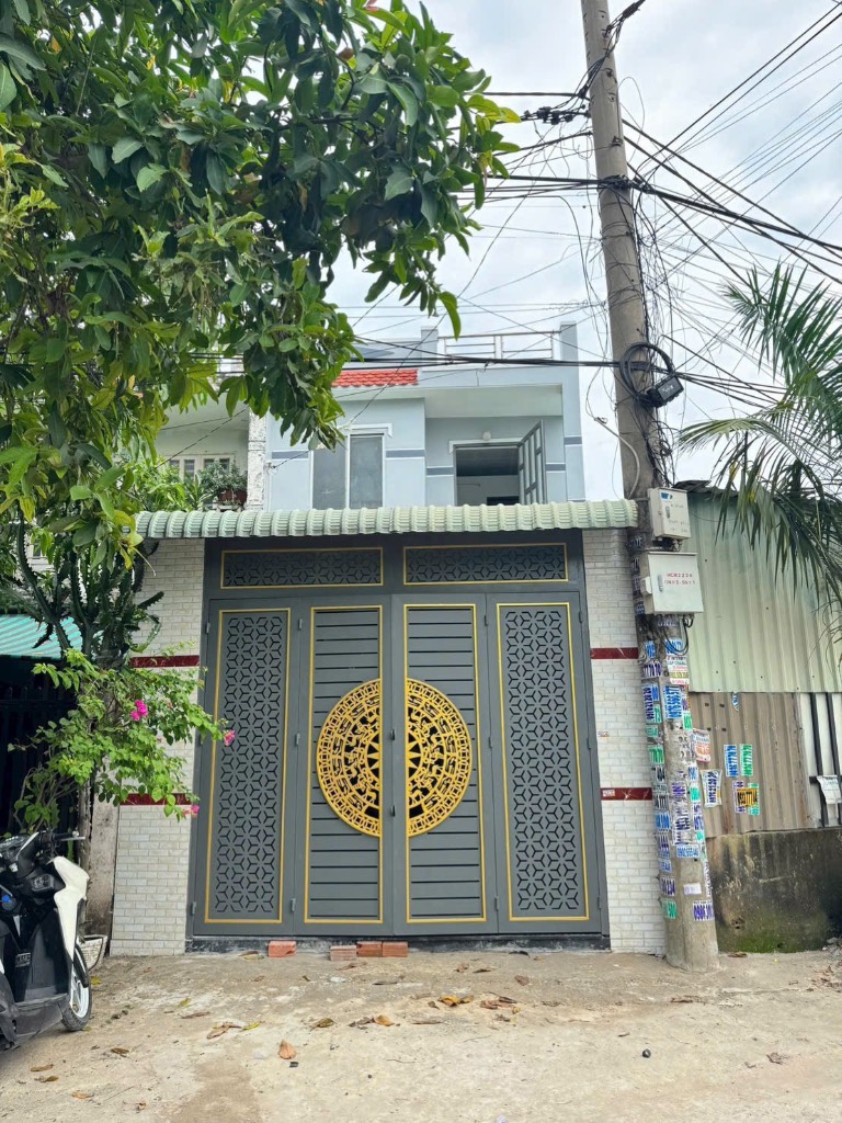 Bán nhà Bình Chánh Sổ Riêng 100m full thổ cư,Giá 1tỷ600(thương lượng)đang có dòng tiền sẵn 120tr/năm