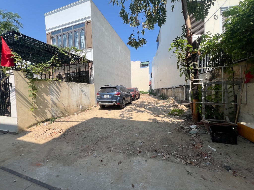 Đất hẻm sau lưng siêu thị Go - Tây Nha Trang