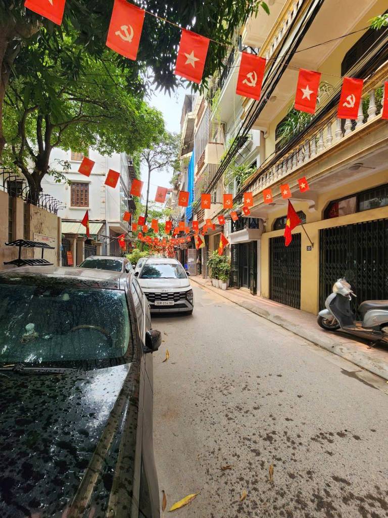 Bán Nhà Khu Phân Lô OTO tránh, vỉa hè, ngõ 87 Tam Trinh - 48m2 x 5 Tầng - Giá 15,8 Tỷ