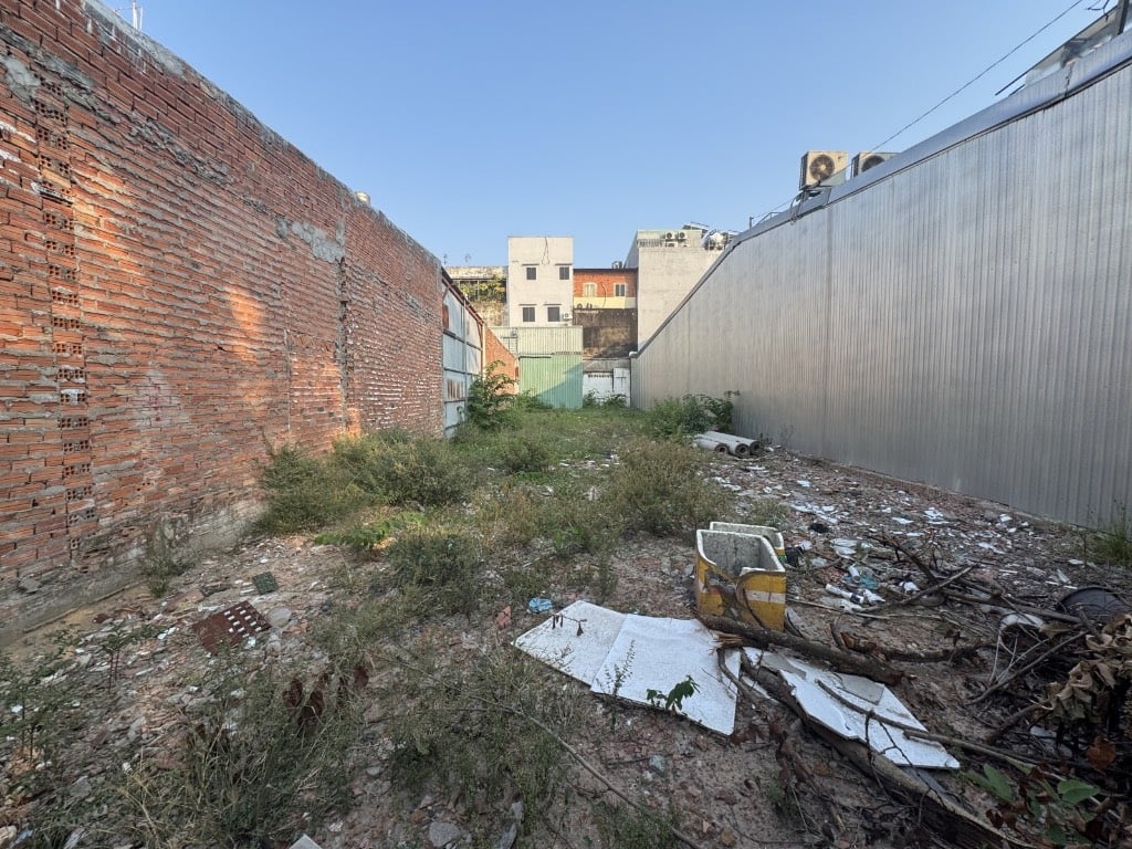 Bán đất mặt tiền Tây Thạnh, Tân Phú, dt 288m² đất trống, ngang khủng, giá 45 tỷ