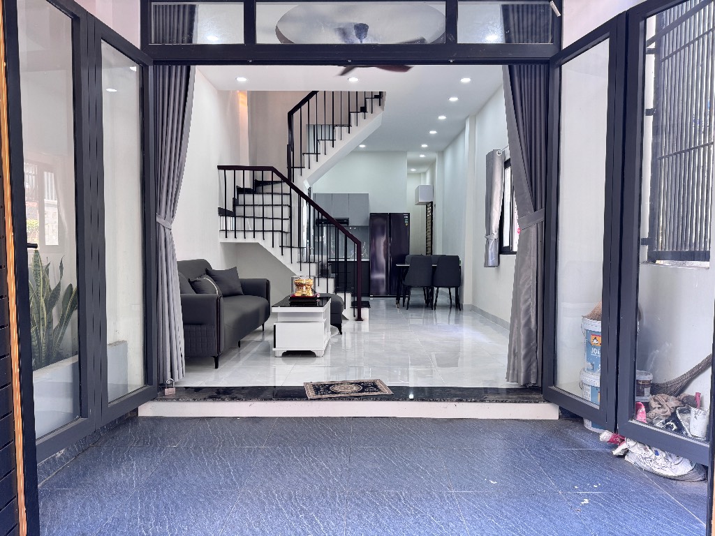 Bán nhà hẻm xe hơi Trường Chinh, Tân Phú, 53m², 3PN, gần ga T3 và Metro số 2, giá 5.4 tỷ
