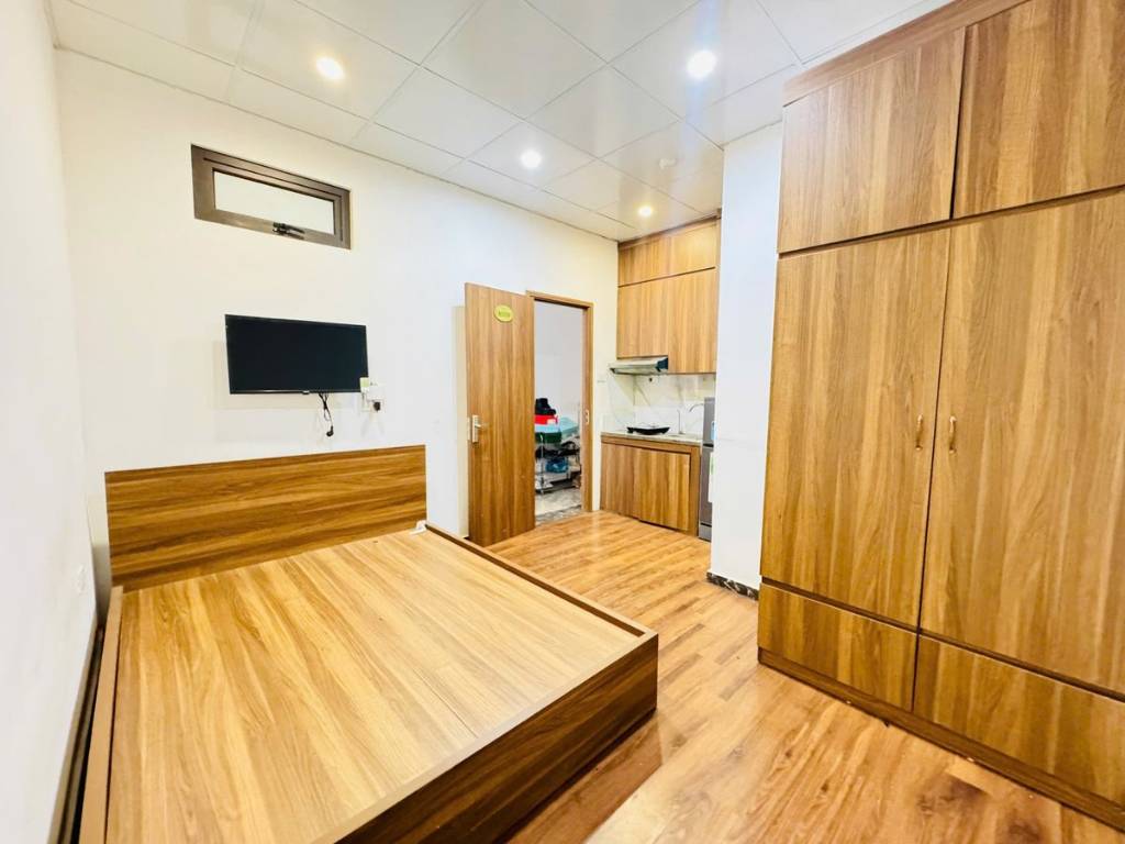 Bán tòa CHDV Võ Chí Công, Cầu Giấy, lô góc 176m2, 9 tầng 76 phòng gara ô tô, dòng tiền 5 tỷ/năm