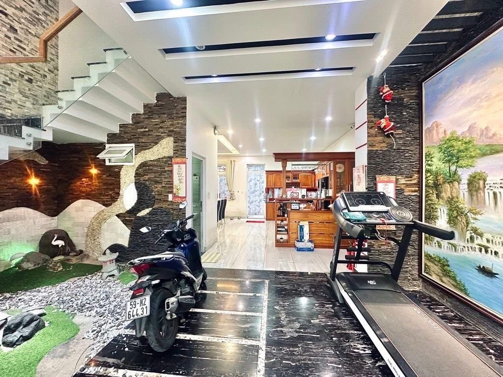 Bán nhà Lê Văn Quới, Bình Tân, hẻm 8m, 153m2 ngang 7x22m, 4 tầng 5PN, bán gấp giảm sâu
