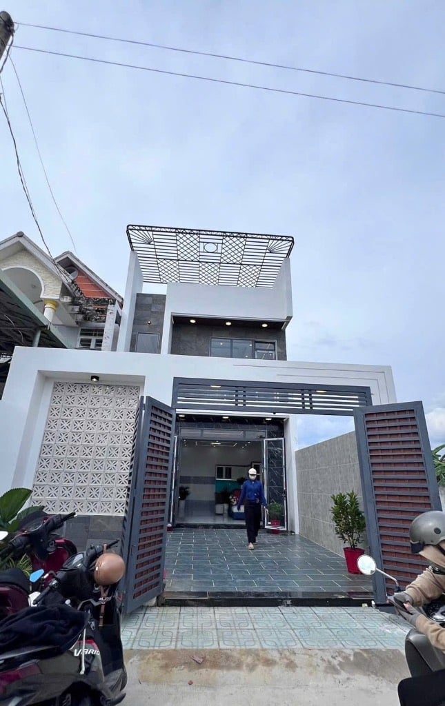 Bán nhà mới xây Sổ hồng riêng cách Vòng xoay An Lạc 5p GIÁ 790 TRIỆU đang cho thuê tháng 15 triệu